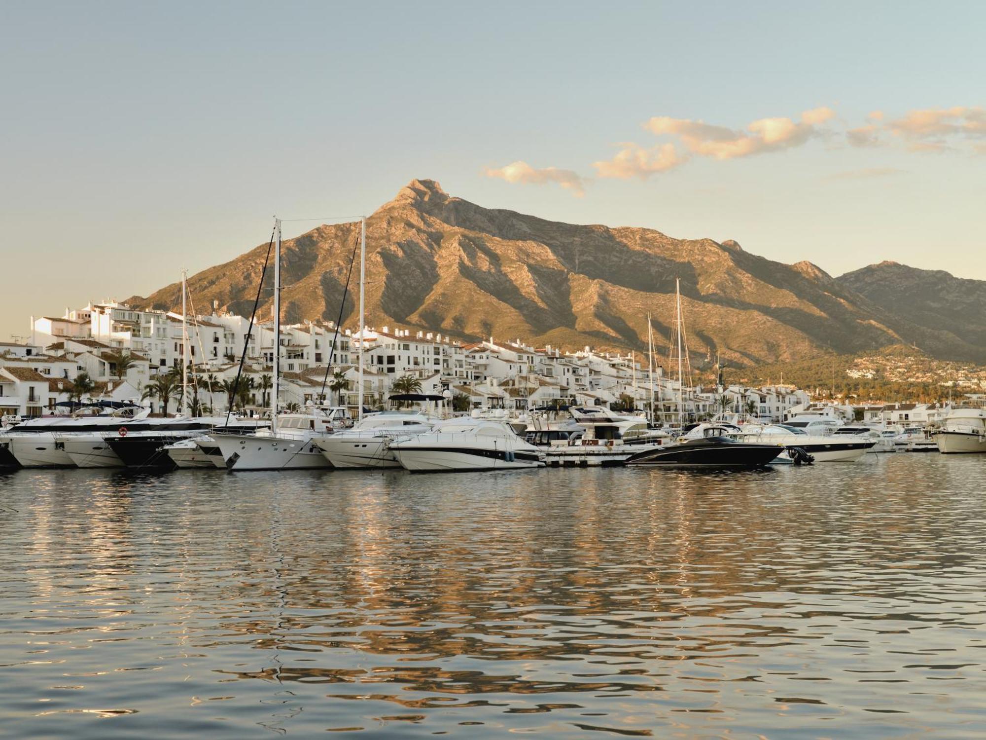 Vacation Marbella I Sea Views, 24-7 Security, Parking, Walk To Everything In Luxurious Puerto Banus Exterior photo